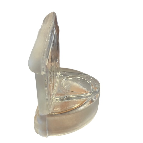 Christmas Around the World Frosted Glass Nativity Scene Tealight Display - Picture 5 of 6